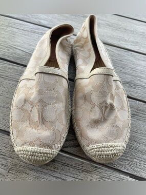 Coach Casey Tan Gold  Signature Jacquard Alpargatas Espadrille Flats Size 7